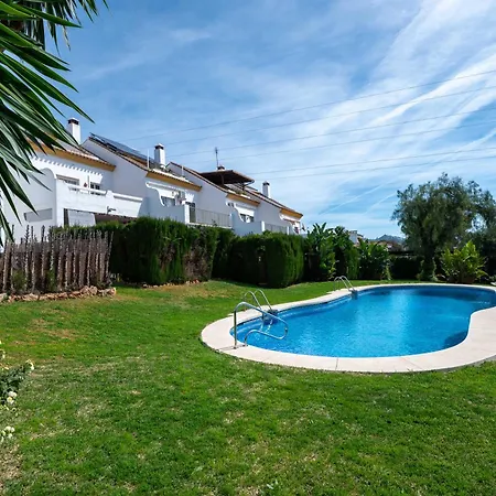 Sea View 4 Bdrm Townhouse W Pool & Cinema * Marbellac