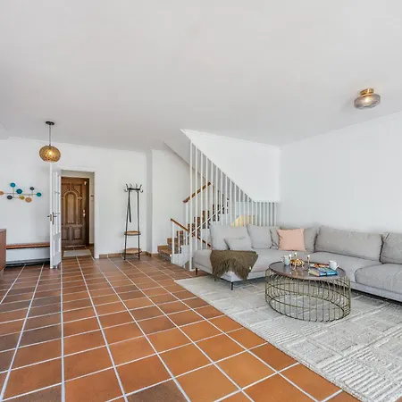 Appartement Sea View 4 Bdrm Townhouse W Pool & Cinema