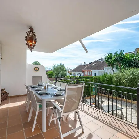Sea View 4 Bdrm Townhouse W Pool & Cinema * Marbellac