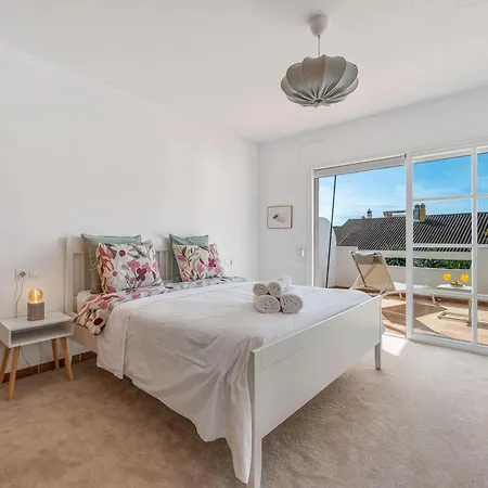 Sea View 4 Bdrm Townhouse W Pool & Cinema